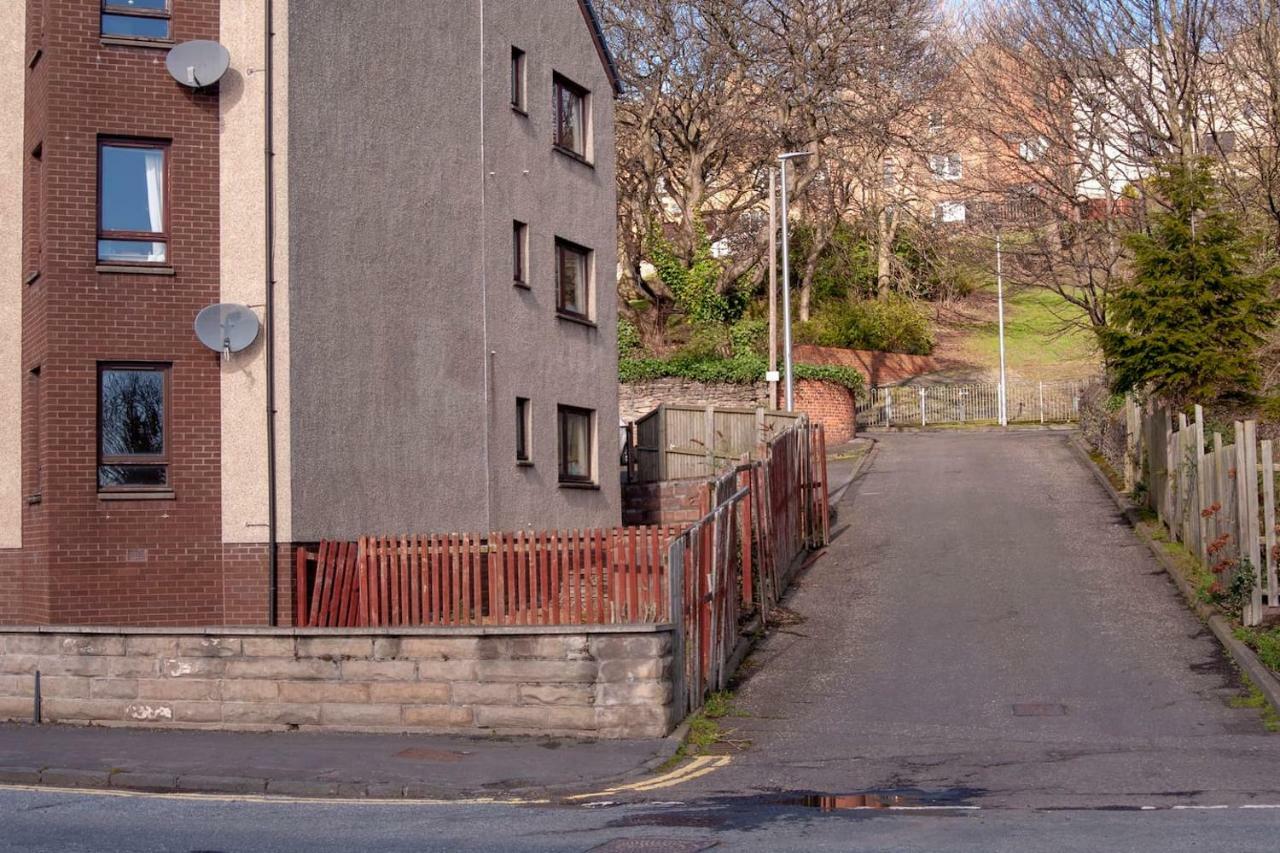 Tranquil Place In Dundee Near Docks Экстерьер фото
